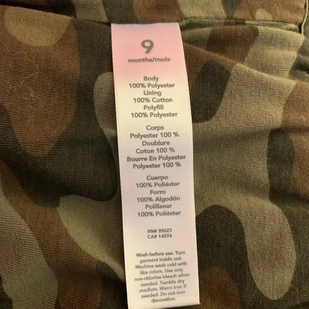 CARTER’S Boy’s Yellow/Lining Green Camo Puffer Vest / Size/ 9 Months